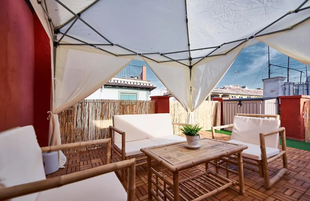 Lindo Estudio con Terraza San Matías-1